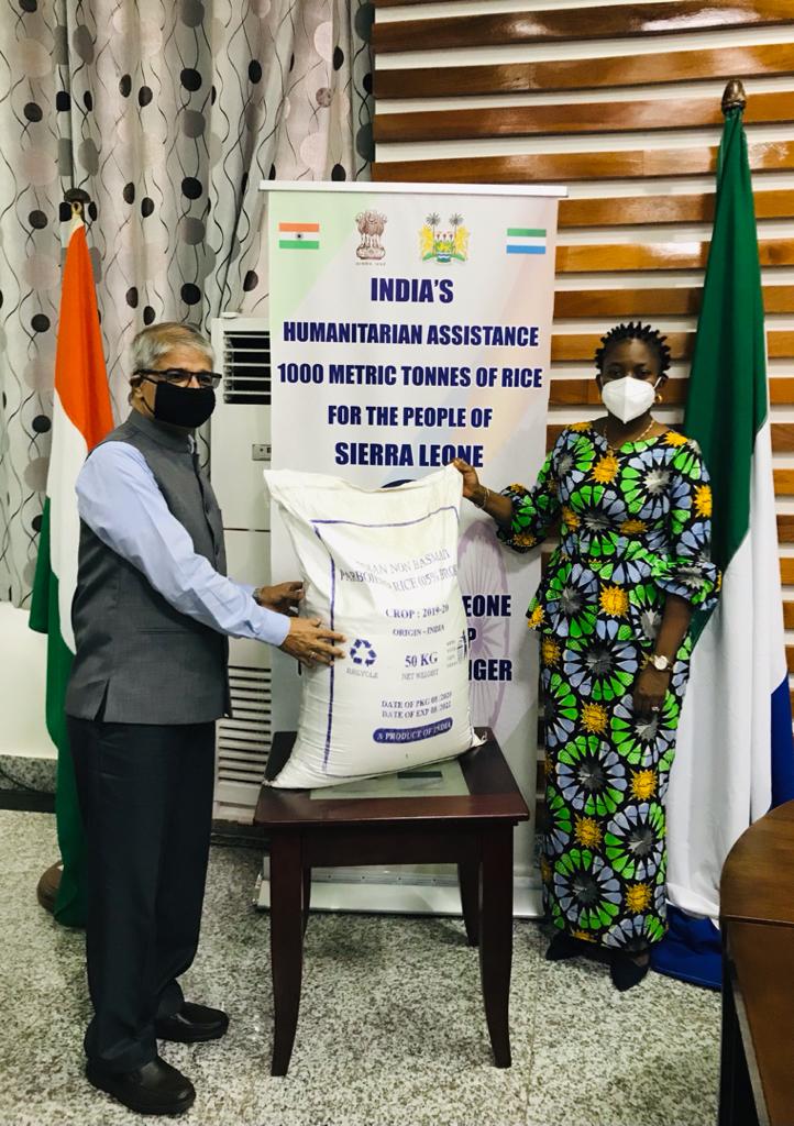  India’s humanitarian assistance of 1000 metric tonnes of rice for the Government and people of Sierra Leone. Handed over by High Commissioner H.E. Mr. Rakesh Arora to Sierra Leone Foreign Minister H.E. Ms. Nabeela Tunis 